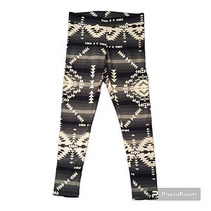 New American Eagle Outfitters Geometric Striped Ombre High Rise Leg…